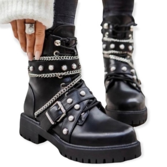 Zara Black Moto Studded Chain Pearl Embellished Boots - Picture 2 of 10